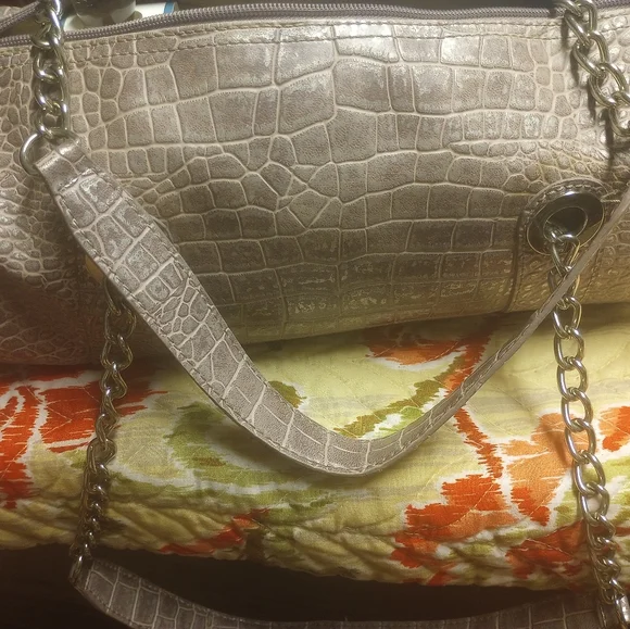 Nine West Dome Shoulder/ Tote Bag - Picture 12 of 12